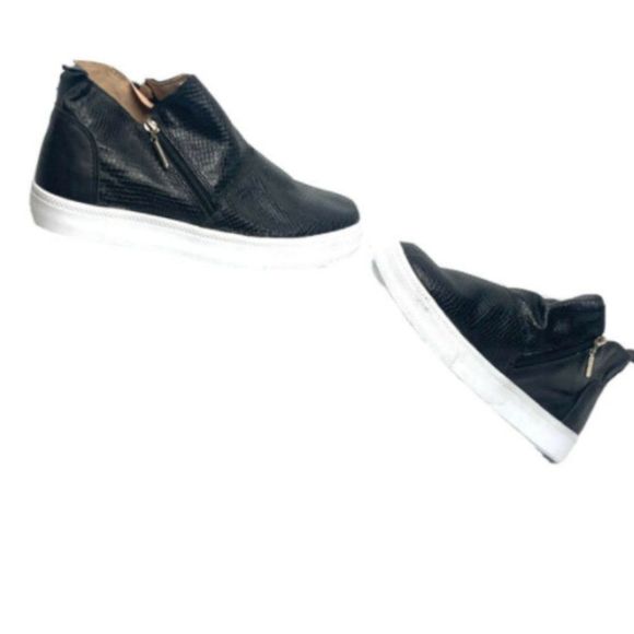 Makers Womens/Girls Sneakers  High Top Textured Zipper Shoes Med Size 6 - NEW - Picture 1 of 3